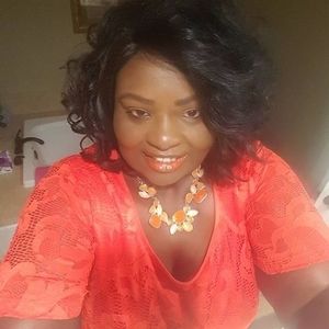 Meet your Posher, Rosalyn